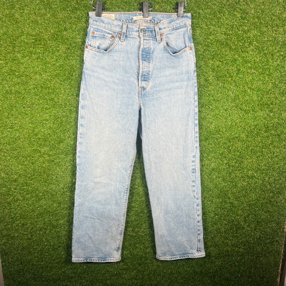 Levis Premium Ribcage Straight Jeans‎ Light Wash Blue High Rise Button Fly 28